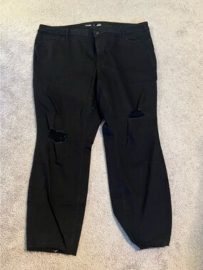 Old Navy Black Distressed Rockstar Super Skinny Jeans